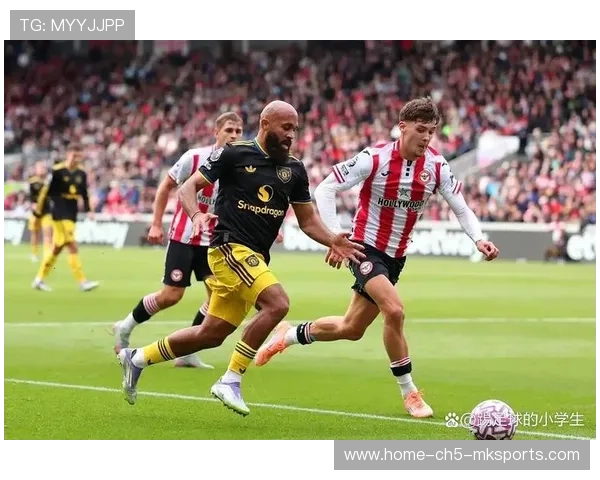 曼联中前场联动性增强,布鲁诺调度如名家演奏 曼联中前场联动性增强,布鲁诺调度如名家演奏